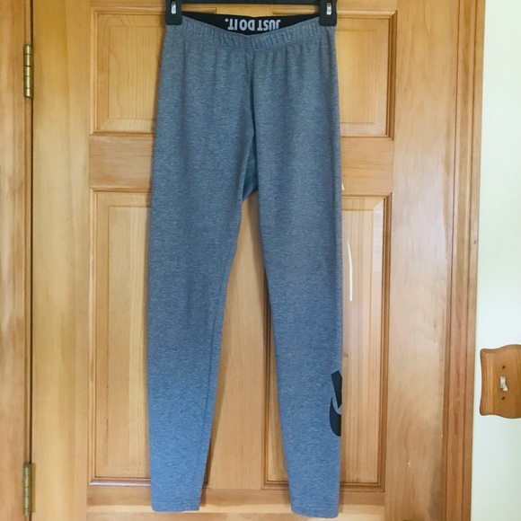 Nike Legacy Leggings size small - Picture 2 of 5